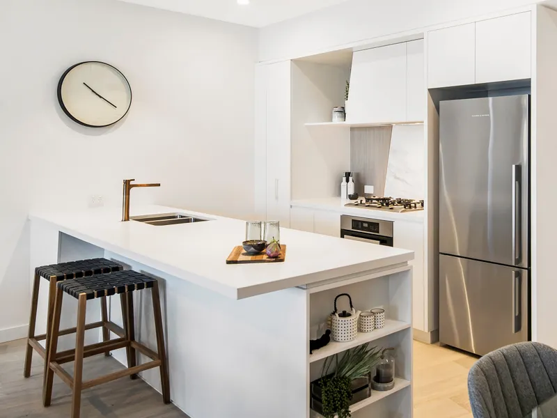 Supreme Two Bedroom Apartment w/ Large Living Area, Rooftop Pool & Entertaining Deck w/ City Views fr $595k. Walk to James St, King St and Gasworks.