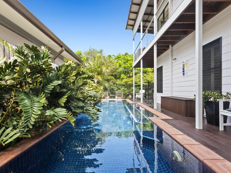 FURNISHED BEACHFRONT HOME - FLEXIBLE LEASE TERMS