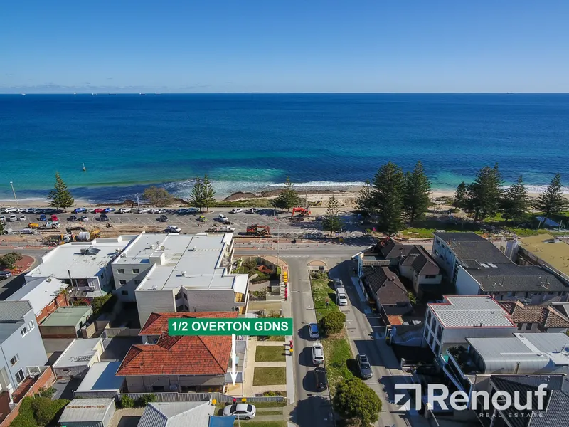 Wake up to the crashing waves and the beach on your doorstop. One of Four apartments set on 559sqm two doors to the Beach!