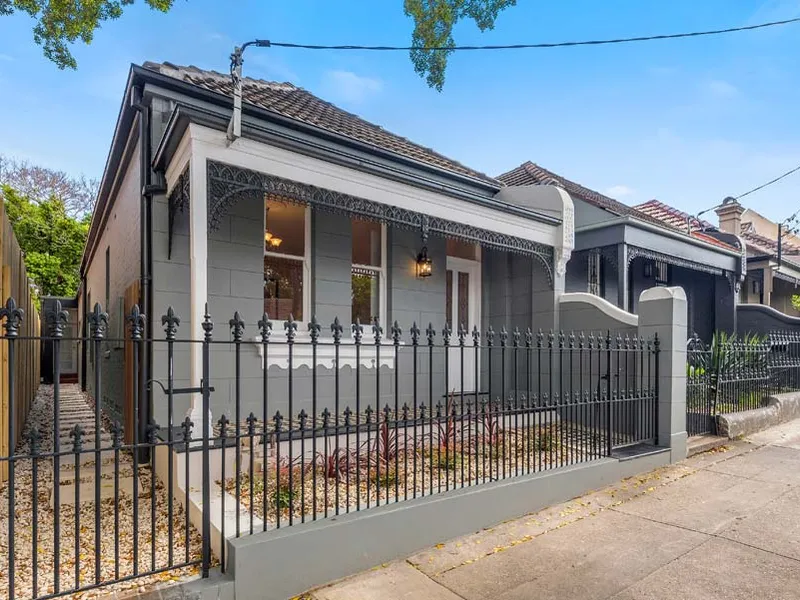 BRILLIANT AS NEW SINGLE LEVEL 4 BEDROOMS FAMILY RESIDENCE IN THE HEART OF LEICHHARDT. Scheduled for AUCTION (Unless Sold Prior) on 17th April 2021.