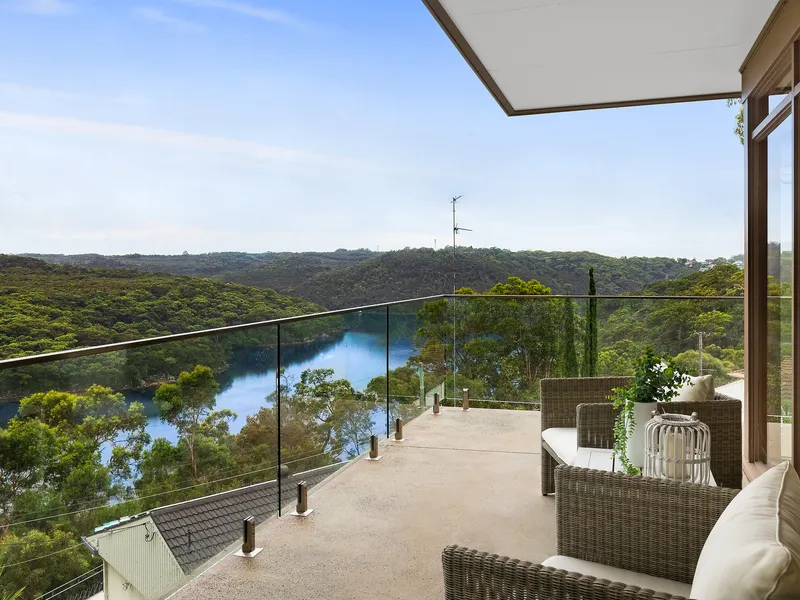 Mid-century modernist home tightly-held since 1962