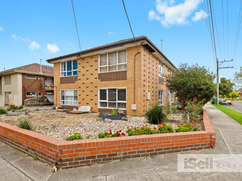 SIMPLISTIC AND LOW MAINTENANCE APARTMENT LIVING.