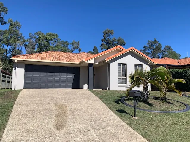 Friendly Family Location - Close to schools, parks and more