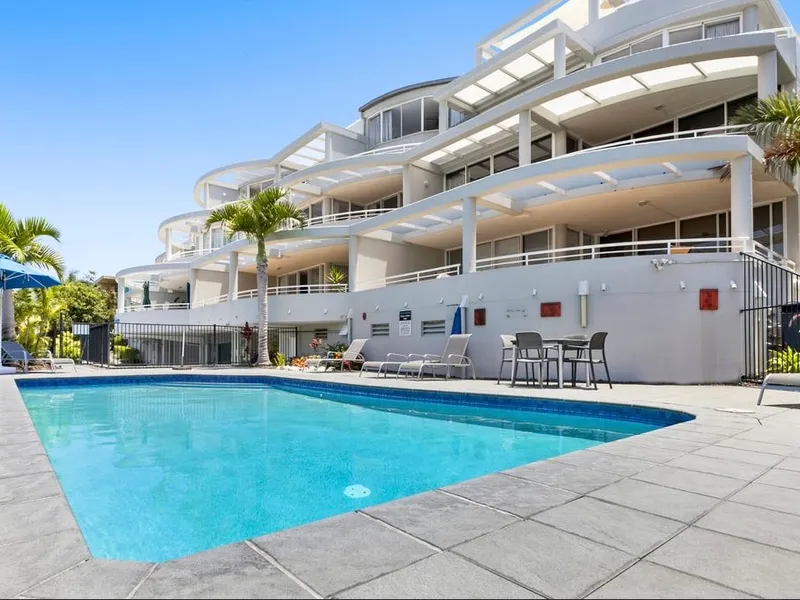 The Sunshine Beach Lifestyle Awaits