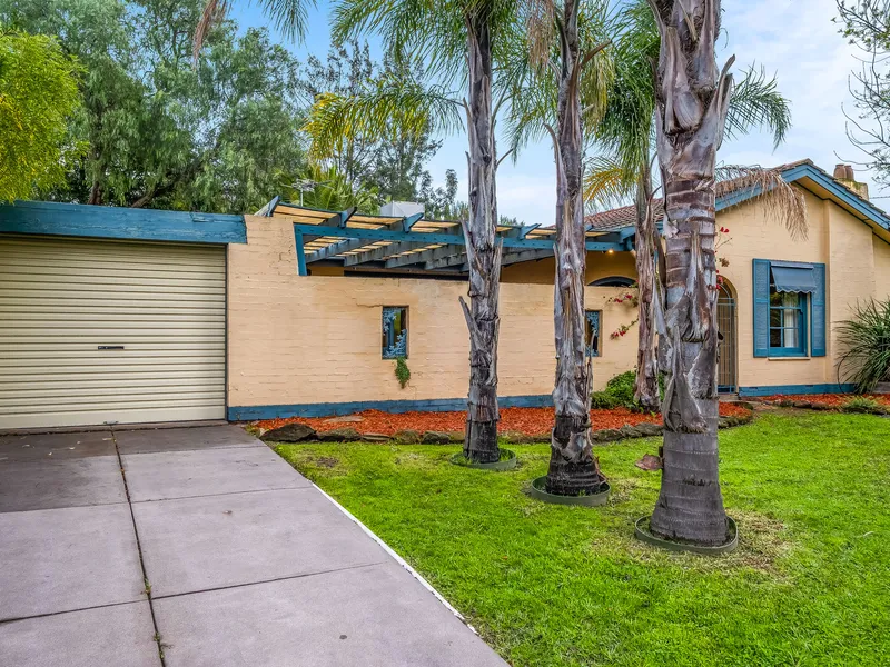 A little bit of Tuscany, a whole lot of potential in a growing suburb between the City and Vale…