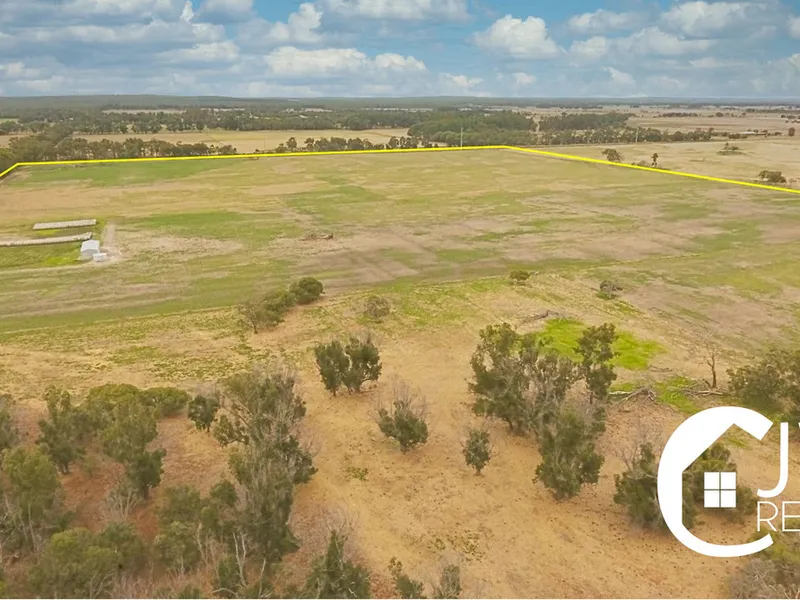 Prime 39.99 Hectares Rural Grazing!
