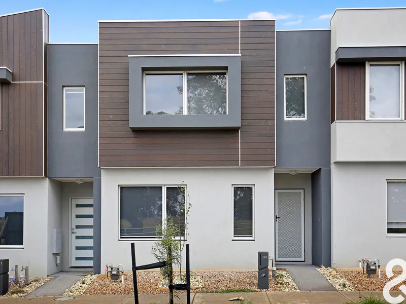 MODERN & STYLISH LIVING 