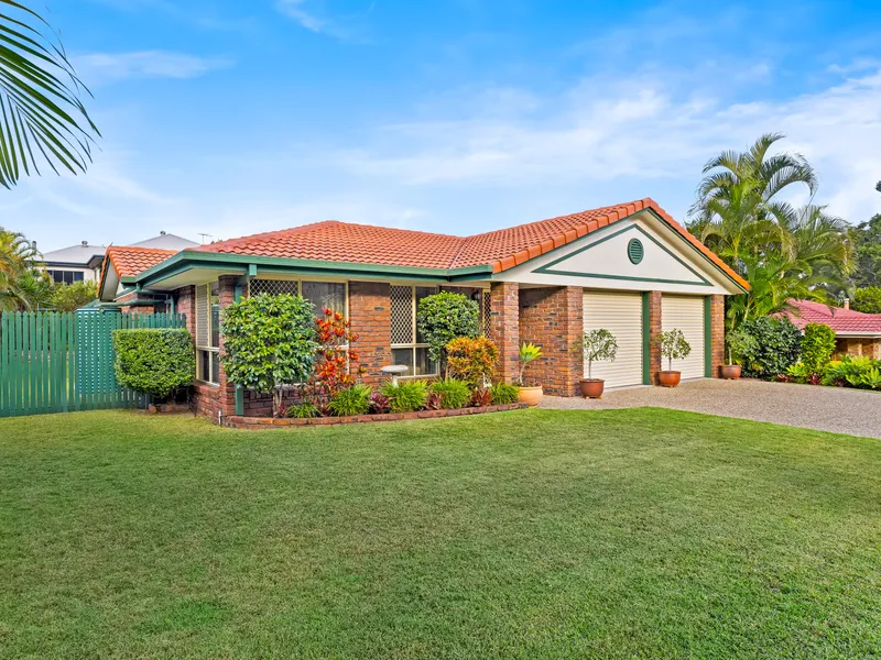 Stunning Low-Set Home with 4 Beds, 2 Baths, 2 Garage | 11 Carolyn Place, Ferny Grove