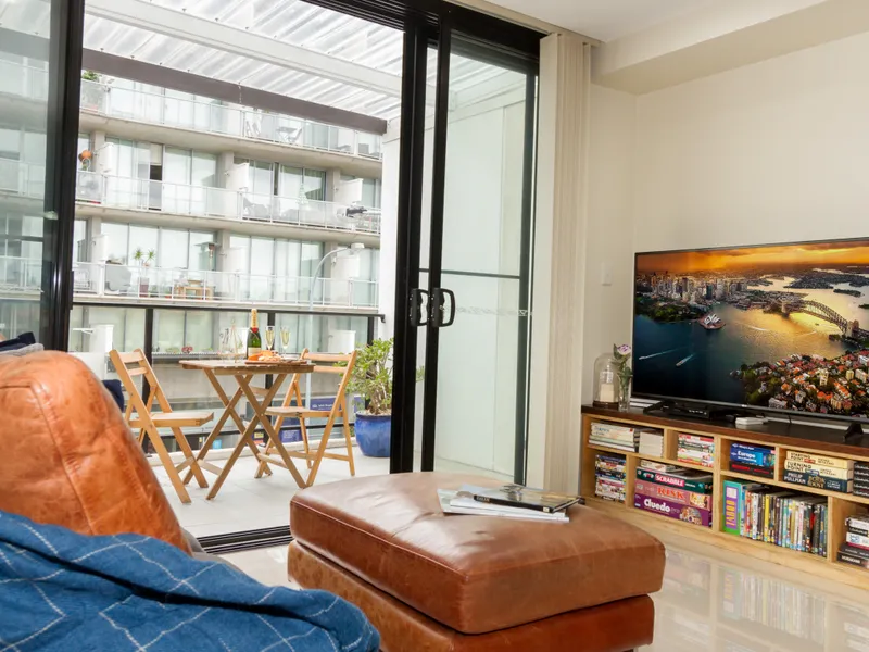 Spacious One bedroom Apartment at the heart of Marrickville