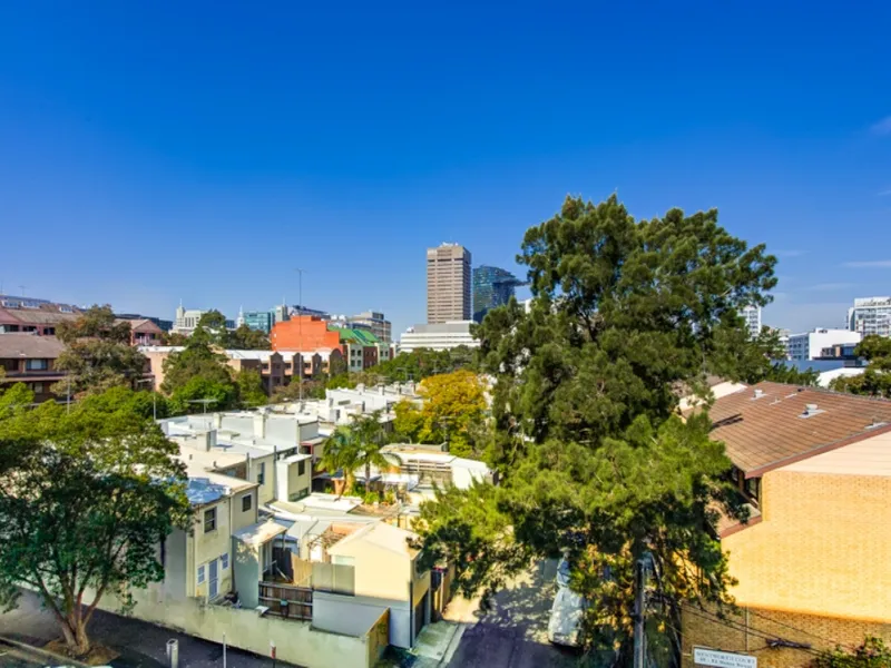 Soaring Ceiling, Abundant Natural Light, Vibrant City Living