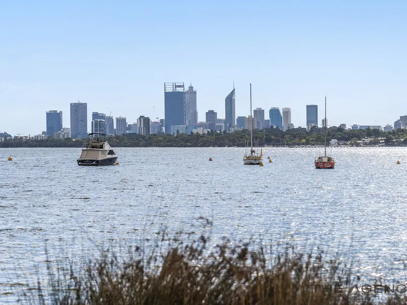 Stunning River Views! 18.8m frontage!