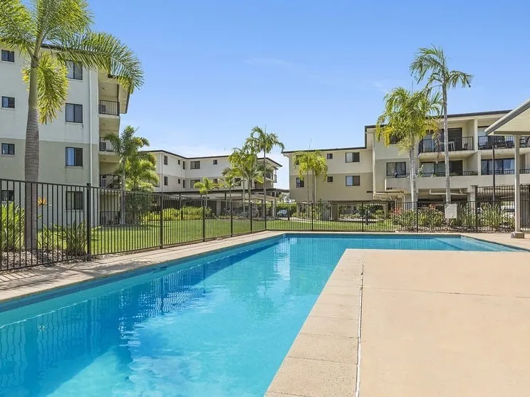 2 BED...2 BATH...UNIT with LIFT...Mins to Caboolture Hospital & Bruce Highway in the Riveredge complex