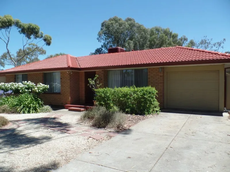 SPACIOUS 4 BEDROOM FAMILY HOME