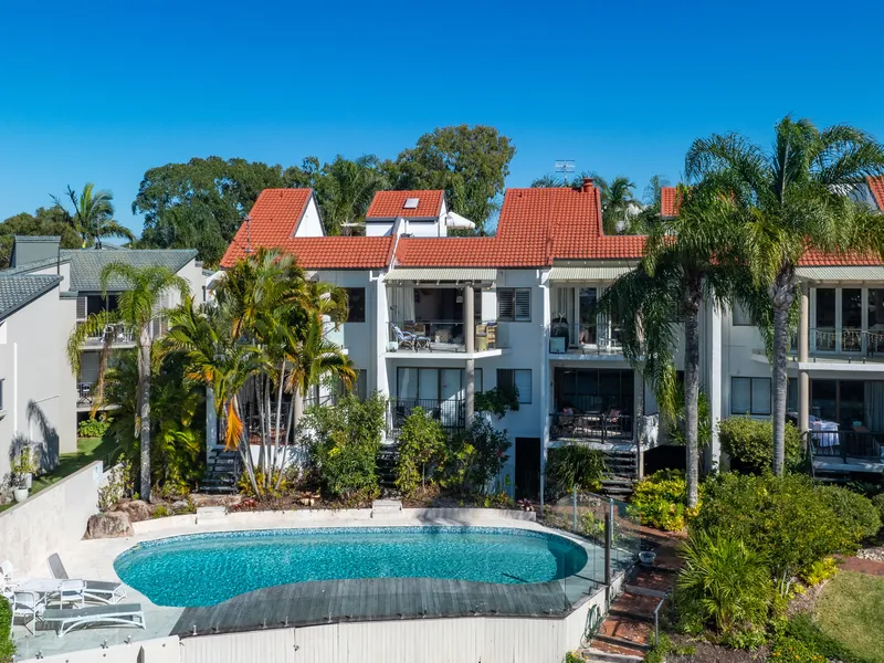 Vibrant, Serene, Contemporary