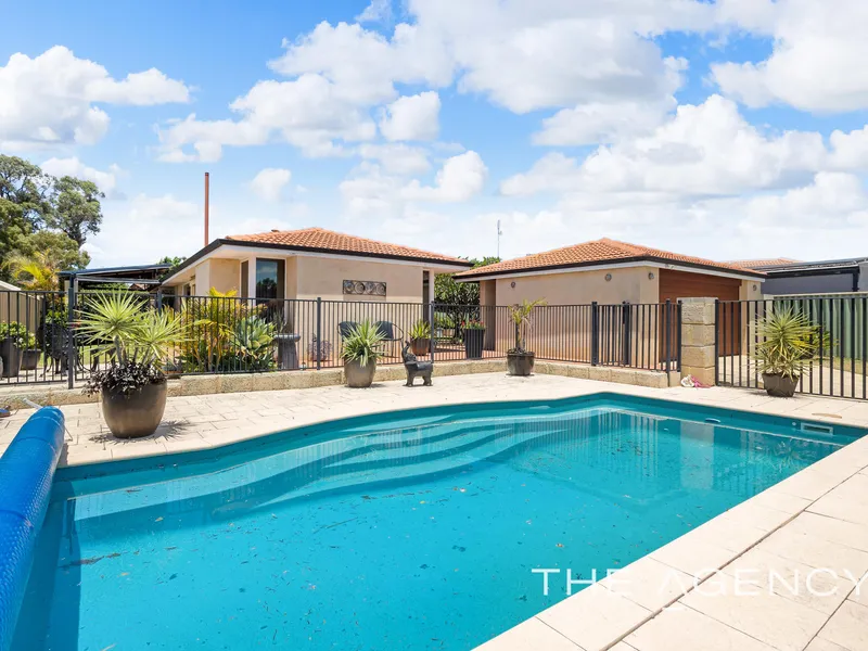 Delightful on Drakeswood!