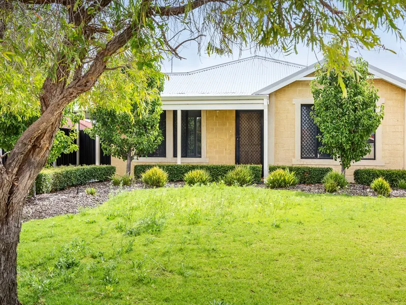 BEAUTIFULLY PRESENTED FAMILY HOME