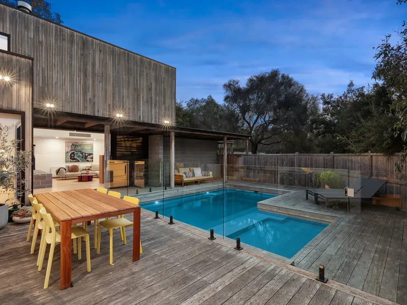 Stunning Family Haven By The Coast