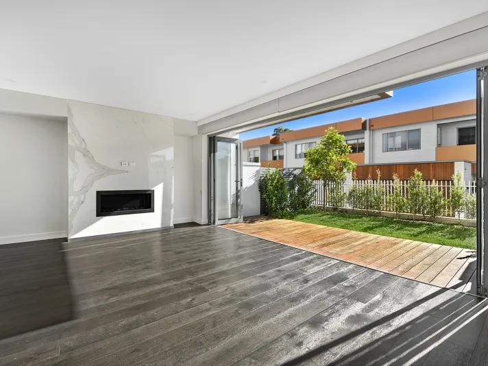 Luxuriously Appointed Home - Award Winning Golf Course