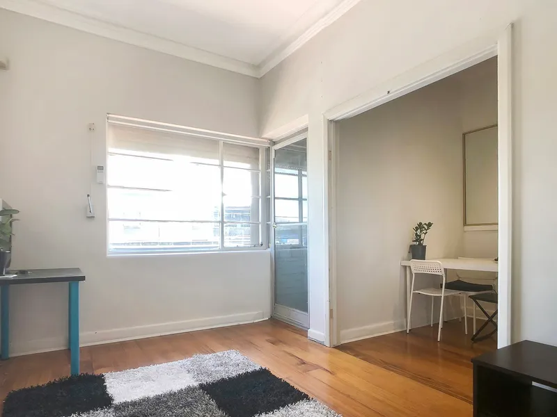 Furnished 2-Bedroom Apartment in Prime Camberwell Location