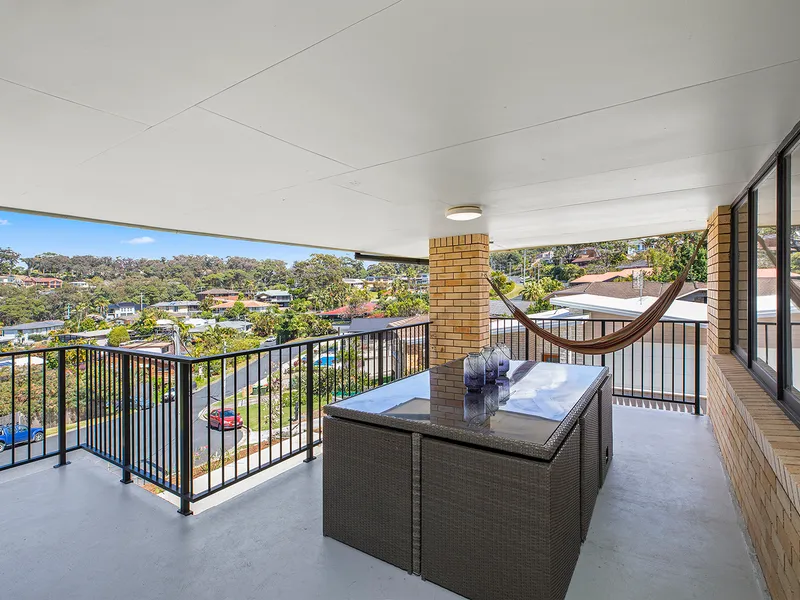 Location location! Furnished Korora Home.
