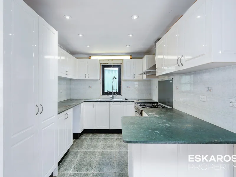 Calling all Renovators and Investors!