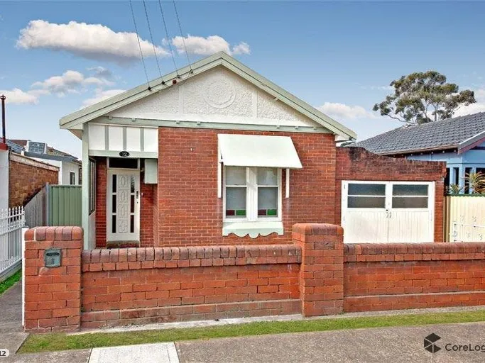 3 Bedroom House for Rent at Lakemba !!!