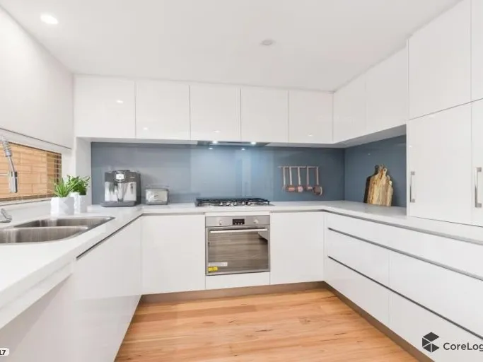 Executive Homes in Burswood