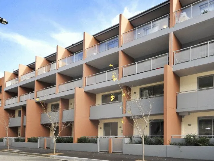 DEPOSIT RECIEVED-  Located In The Signataure Complex