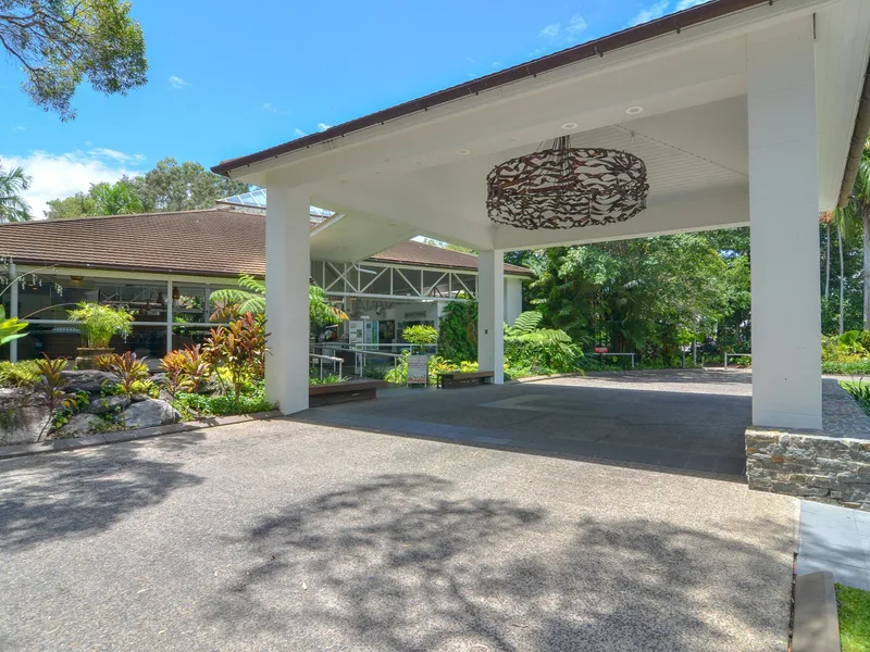 FURNISHED STUDIO APARTMENT