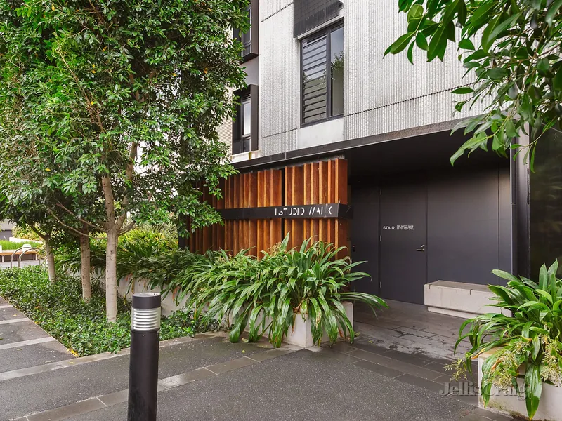 Light Filled North Facing Apartment