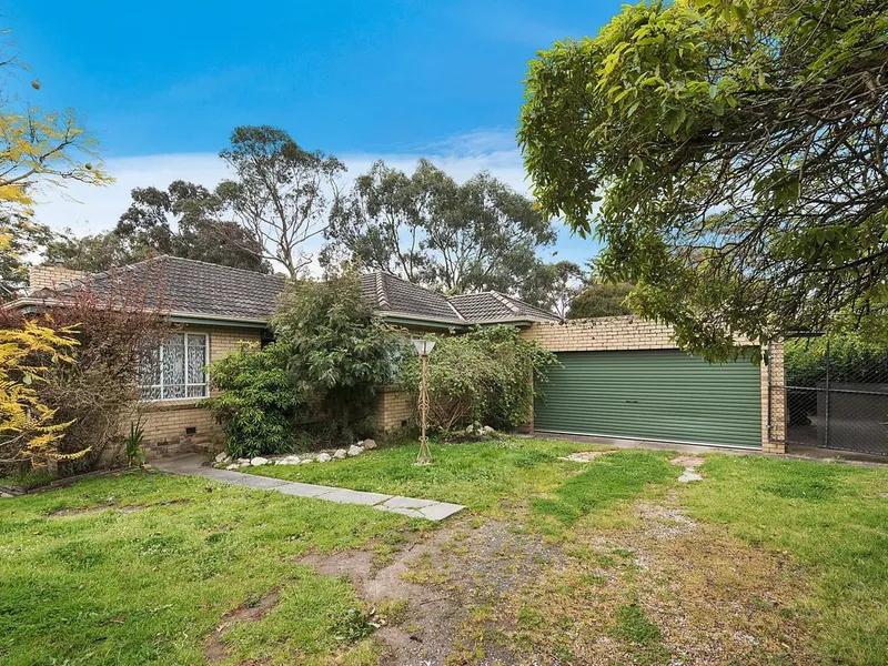 Build Two x 6 Bedroom Family Homes or Two x 8 Bedroom Rooming Houses