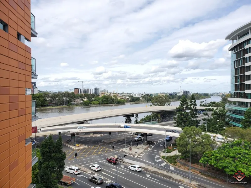 Fully Furnished 2Bed with RIVER view in CBD for $500 Only