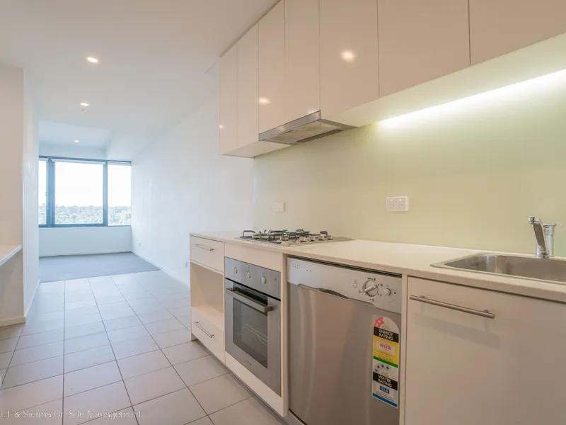 Great 2 Bedroom Apartment with Park Views