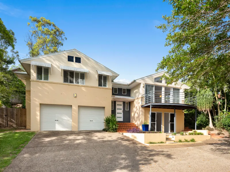 EXECUTIVE ENTERTAINER ON ELEVATED 1040sqm