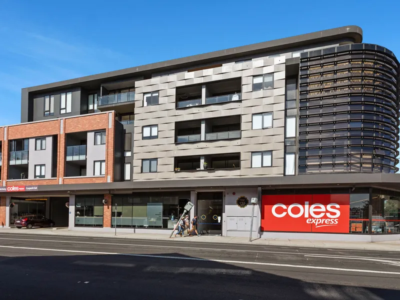 Luxury Apartment in the Iconic Ripponlea Village Development