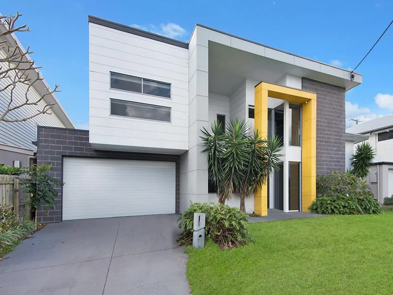 Modern Hendra family home