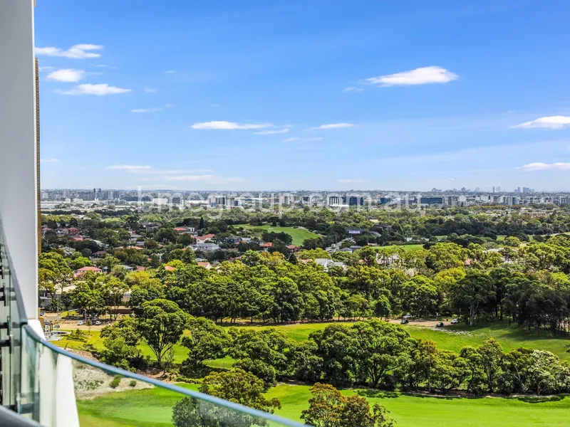 Resort Style 3 Bedrooms + Home Office (168sqm total) l Golf Court View l Living Surround By Green Nature And Westfield Next Door