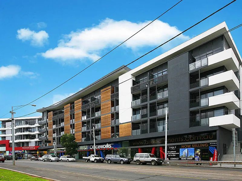 Spacious Living & Beautiful Debney's Park aspect