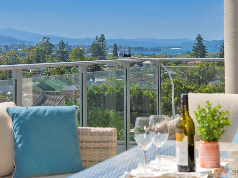 Luxury beach-side apartment, house size proportions & lovely Northerly Channel, Lake & Mountain views from big return deck & big open living interior!