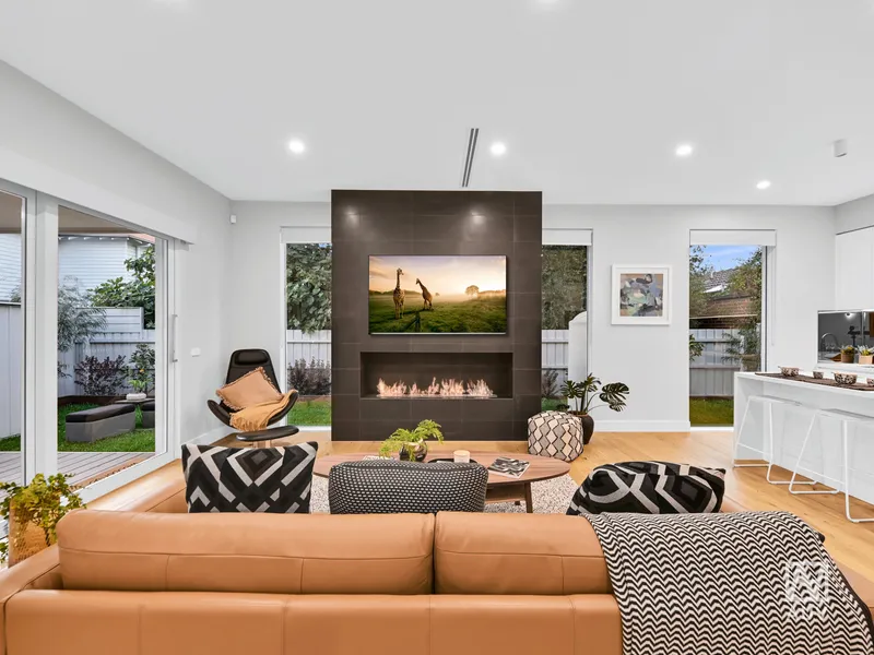 Luxurious Architecturally Designed Hamptons Manor!