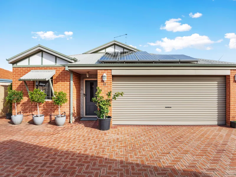 Serene and Stylish Villa in Prime Hillarys Location