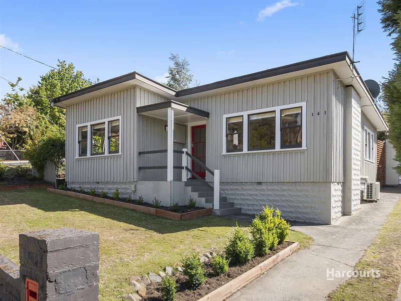 Welcome to 141 Pottery Road, Lenah Valley