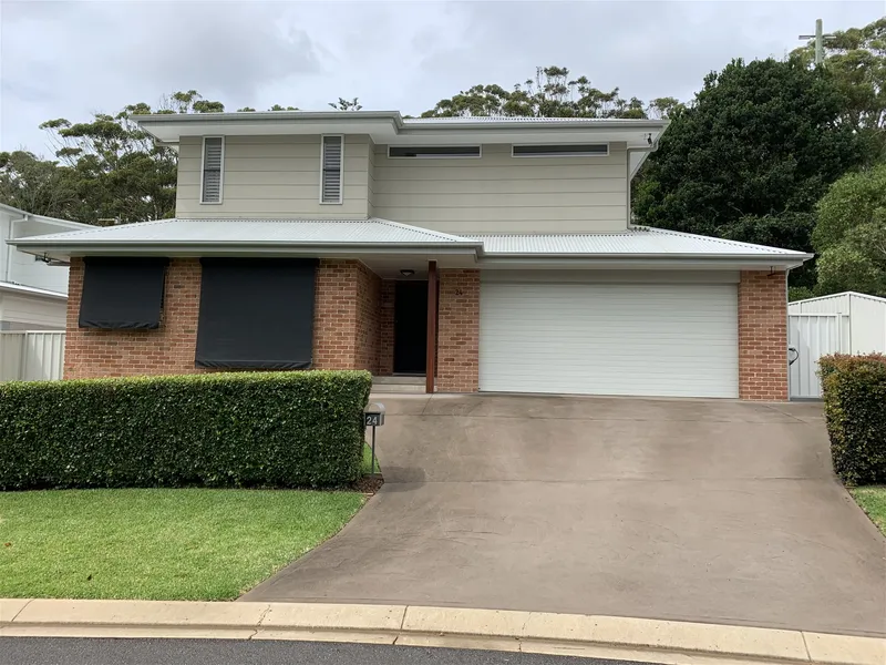 As New Home in Prime Location at Port Macquarie Description. NB Names and contact info is not permitted here.required This as-new craftsman-built home