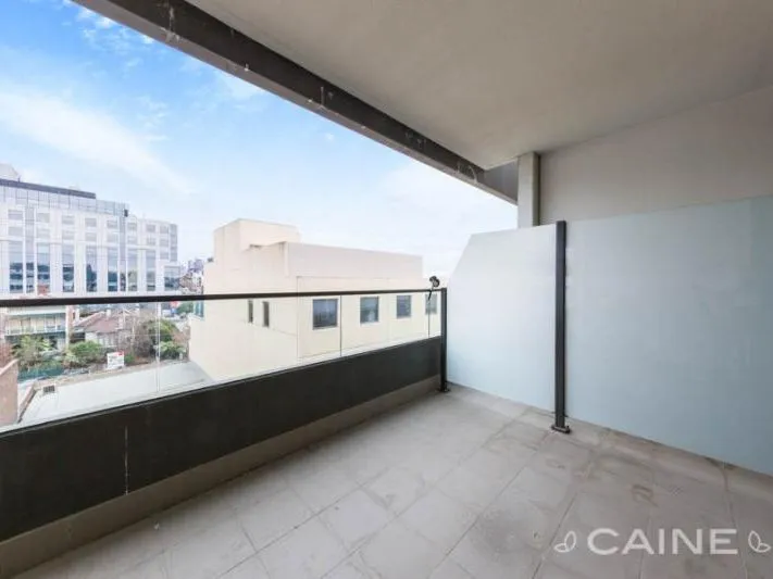 OPEN PLAN LIVING AT ITS FINEST - EXCLUSIVE LOCATION