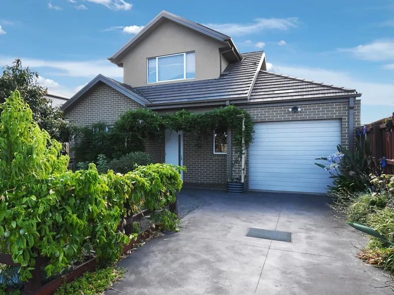 “Unique & Private“