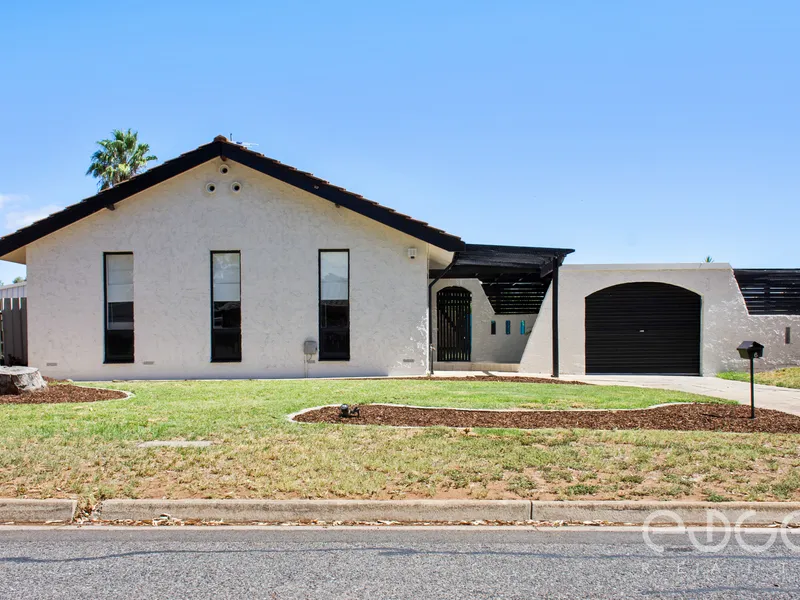 Lavish Lifestyle Living Or Ideal Investment!