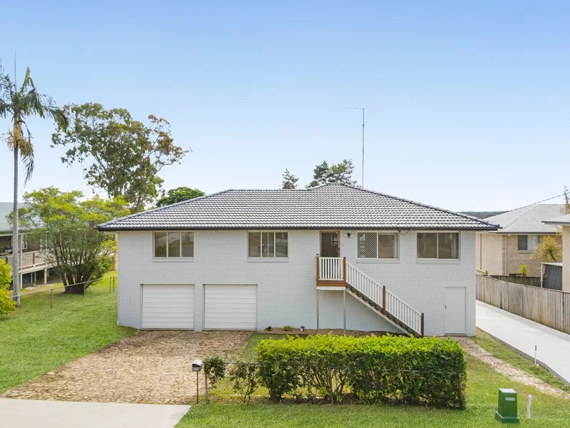 Huge family renovator with room for all the toys
