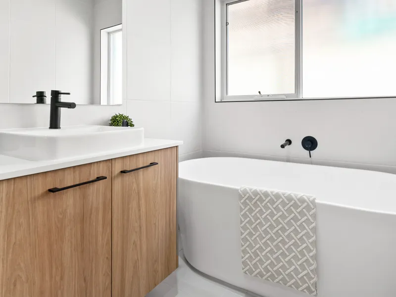 Premium Soon to TITLE House & Land Package from $655,500 in Fraser Rise