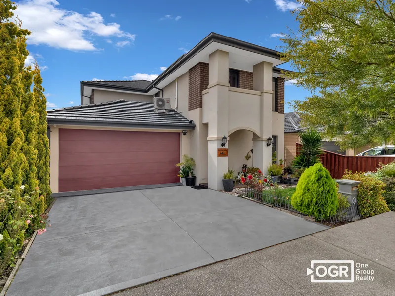 Spacious & modern Family home!!