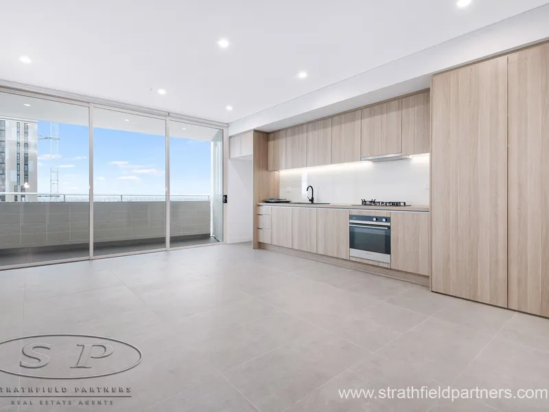 Luxury Brand New Apartment